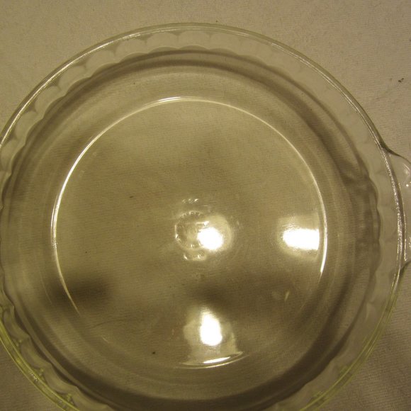 VTG 80'S PYREX PIE PLATE, CLEAR GLASS #228 B-N MADE IN USA - Picture 2 of 5